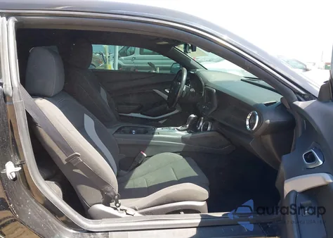 2019 Chevrolet Camaro 1Lt из США, поврежденный, VIN 1G1FB1RX1K0150396